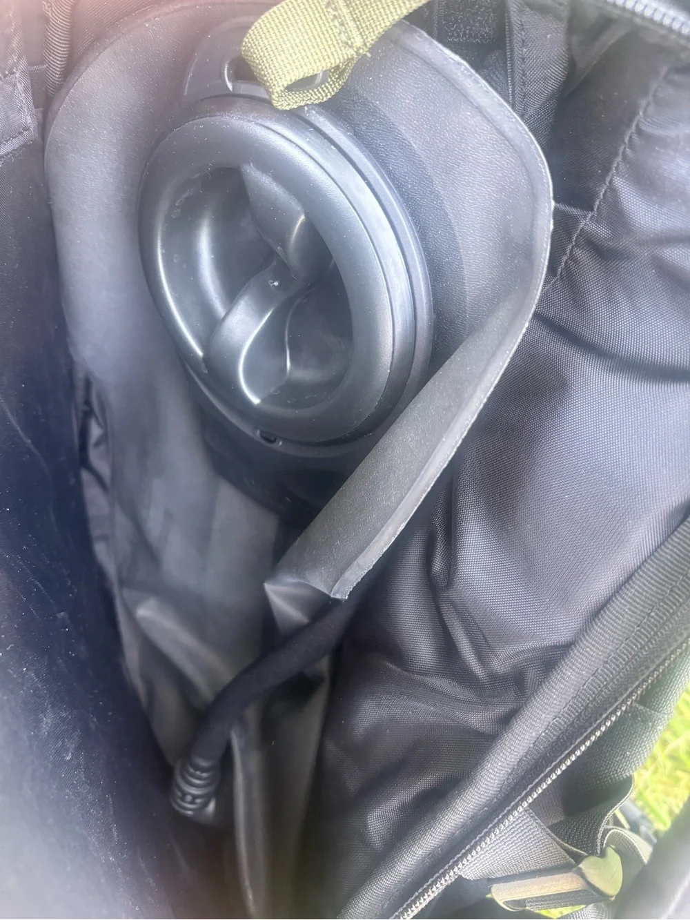 Camelbak Maximum Gear Transformer Black Hydration Backpack w used 102oz Reservoi